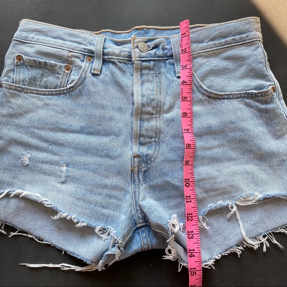 Levi’s jean shorts - Picture 2 of 6